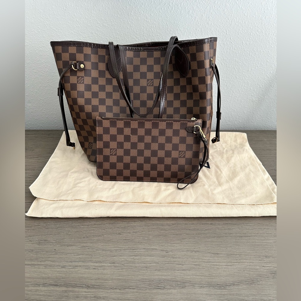 Authentic Louis Vuitton Neverfull MM